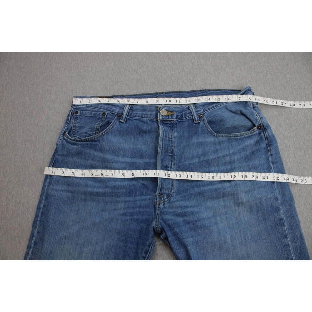 Levis 505 Jeans Mens 38 x 30 Blue 100% Cotton Regular Fit Straight Fly Button - Picture 8 of 10